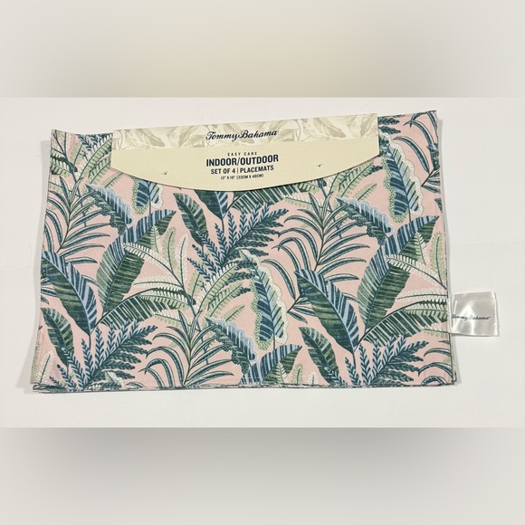 Tommy Bahama Tropical Leaf Placemats Set of 4 Easy Care Indoor / Outdoor | New